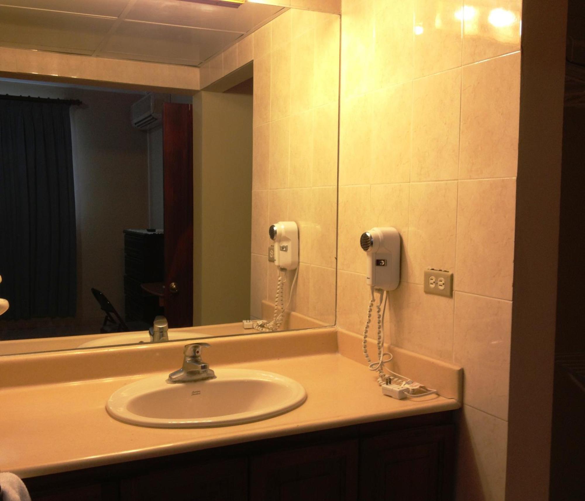 Apartahotel Alvear Santo Domingo Pokoj fotografie